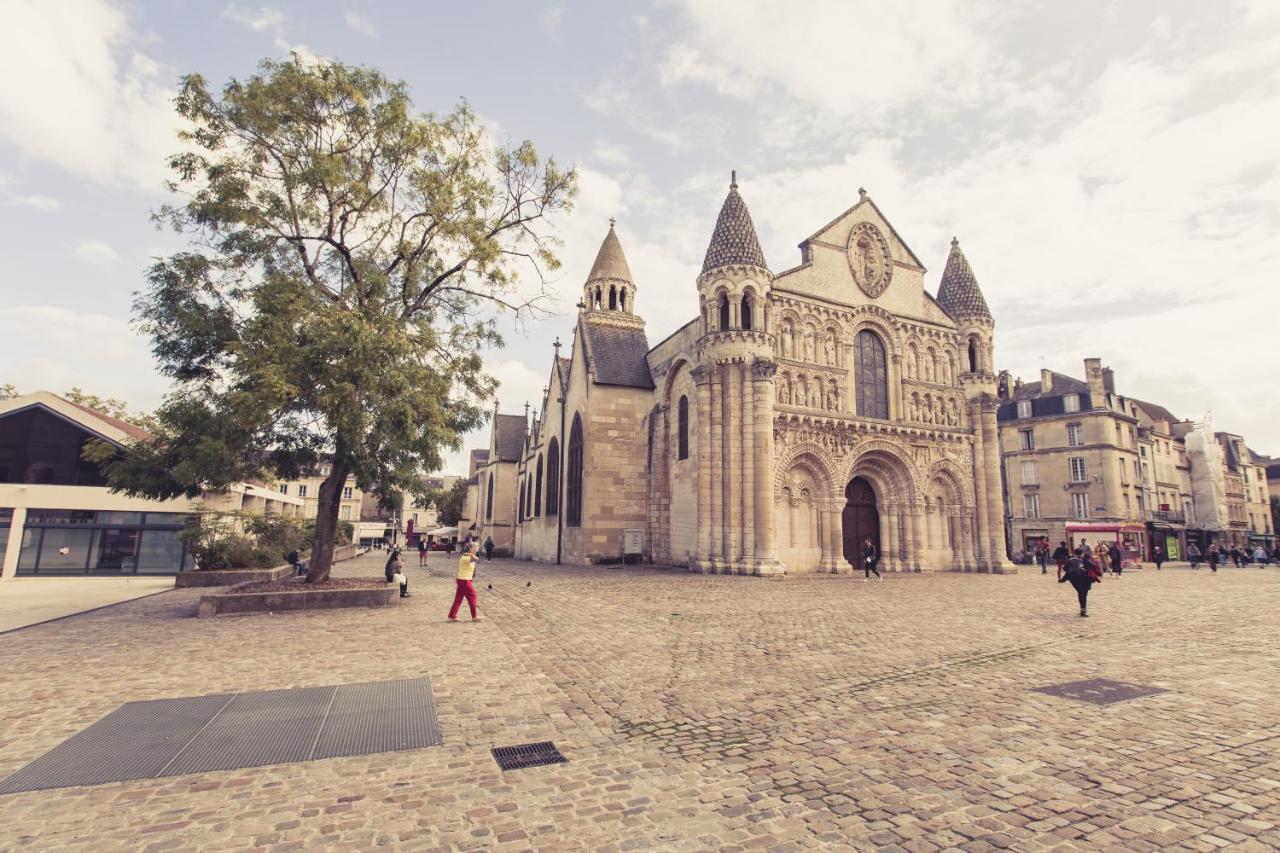 Apartmán La Maison De La Liberte Alexandra David-Neel Poitiers Exteriér fotografie